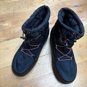 Hunter Black Boots. Size 10